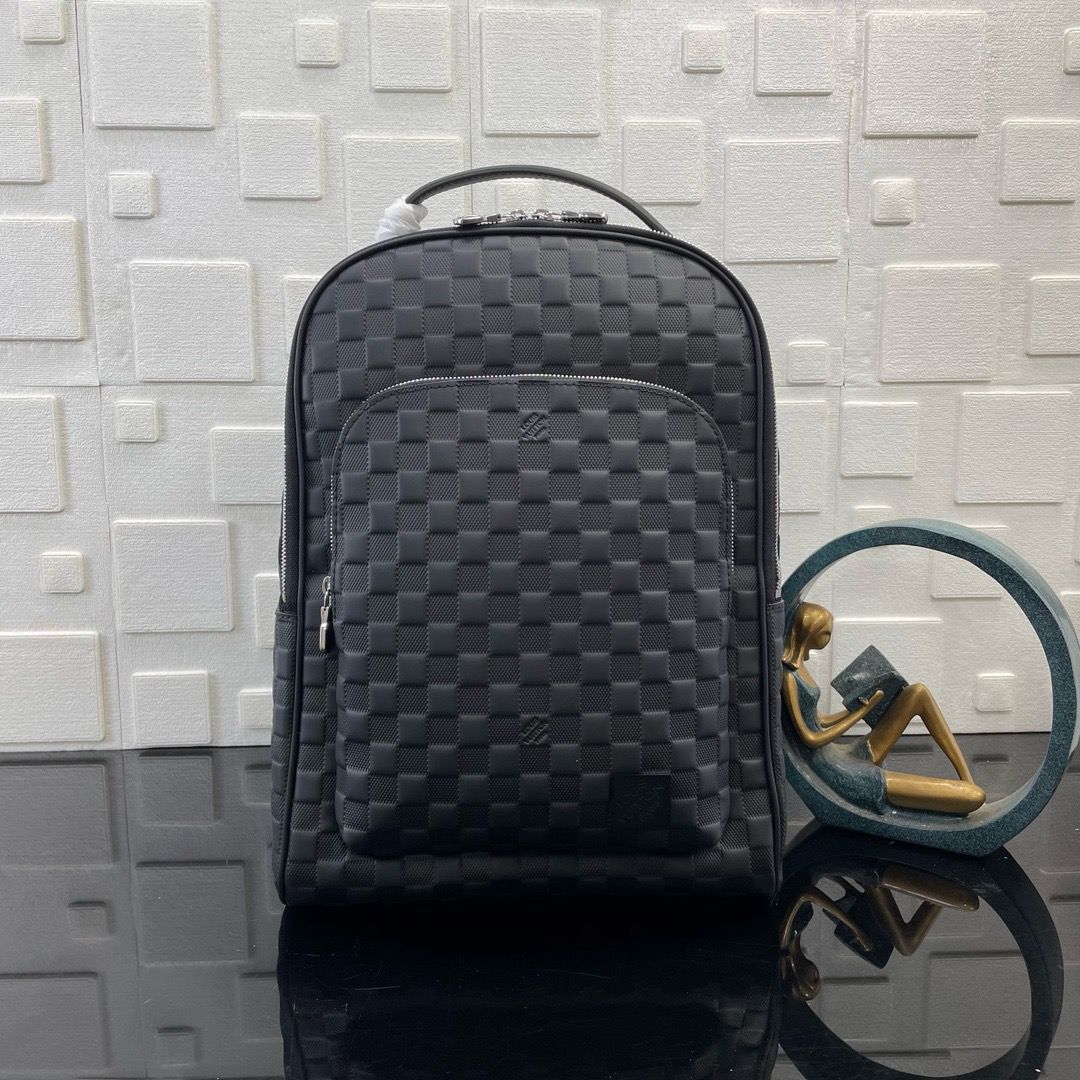 louis vuitton bags backpack replica Steamer Black Leather this steamer backpack in monogram eclipse canvas with its smart new key shape has a fashion LOUIS VUITTON Palm Springs Mini