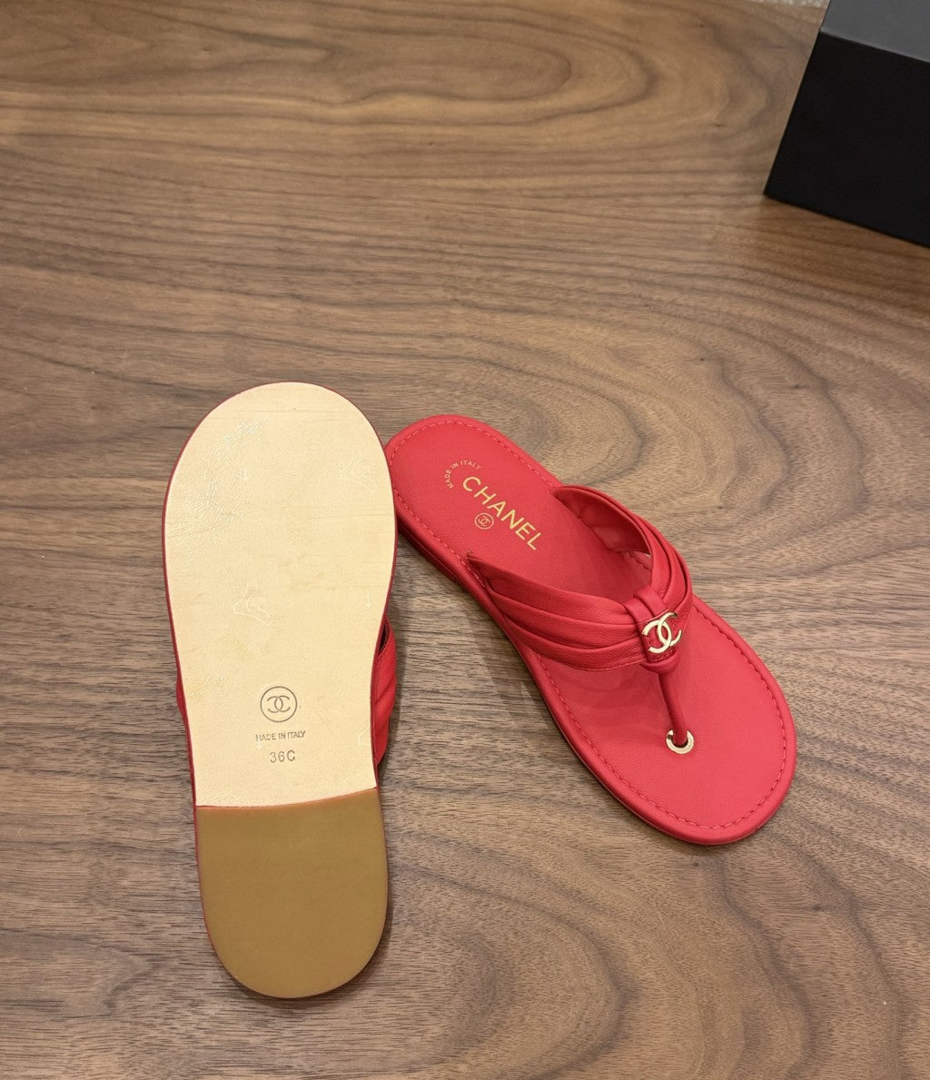 Chanel Thong Sandals Red.