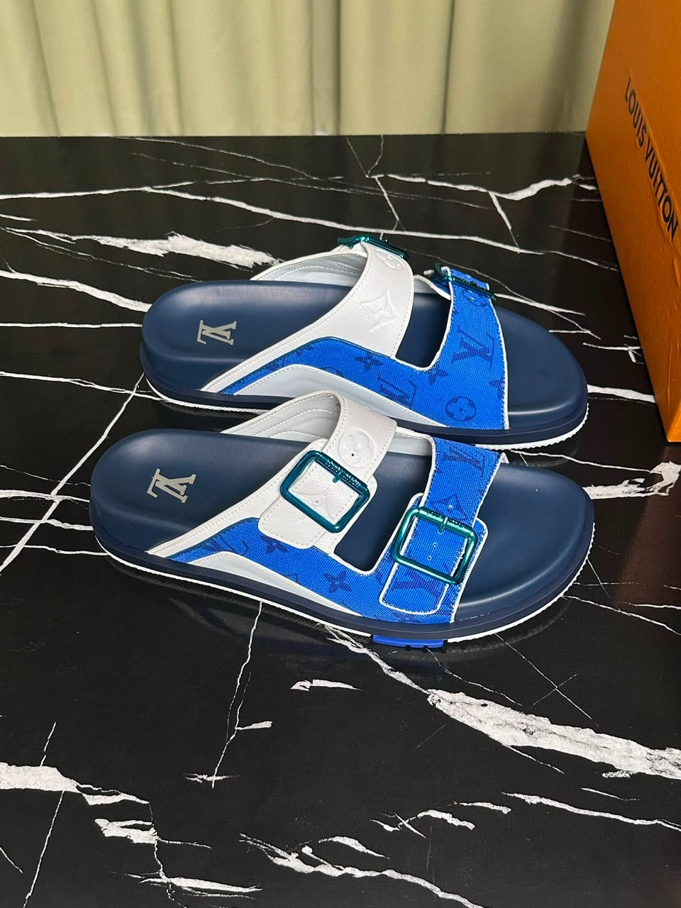 Sandália Louis Vuitton Trainer Mule Blue / White