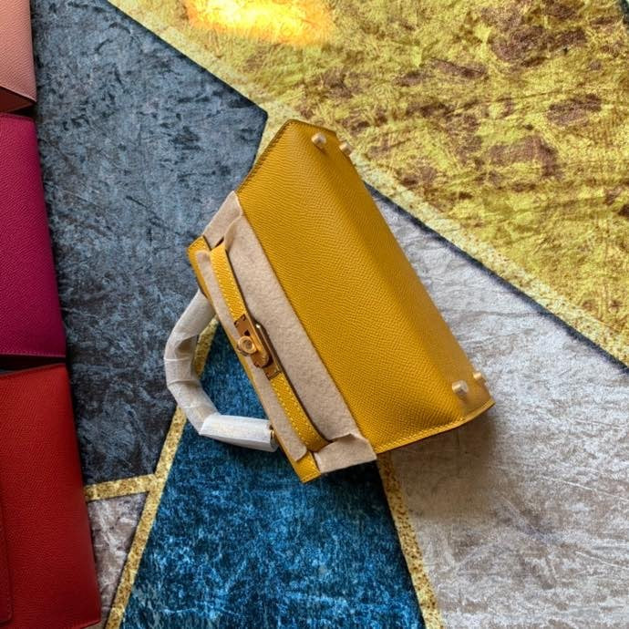 Bolsa Kelly Sellier Mini II Jaune Ambre (tamanho 20) .