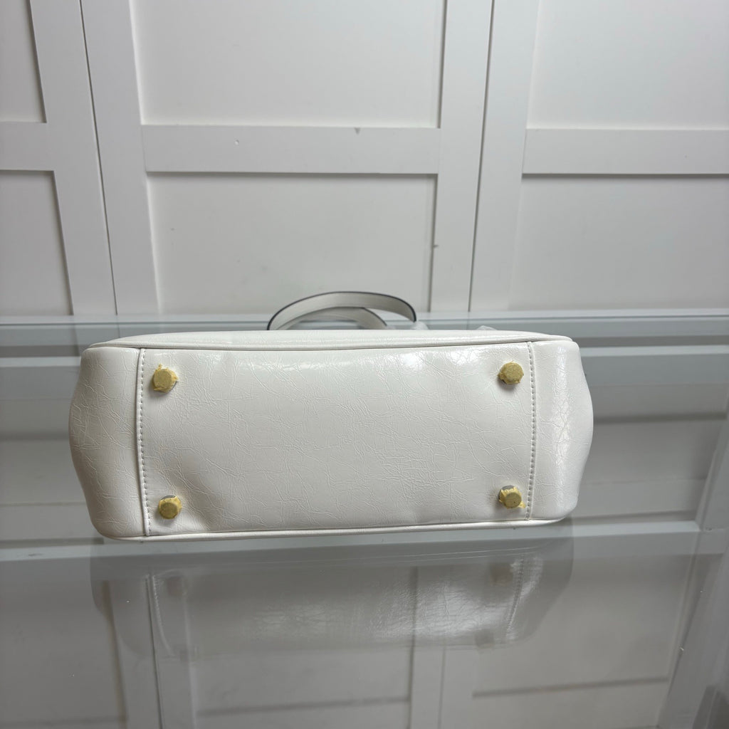 Coach Asher Shoulder Bag Shiny Crinkle Leather White
