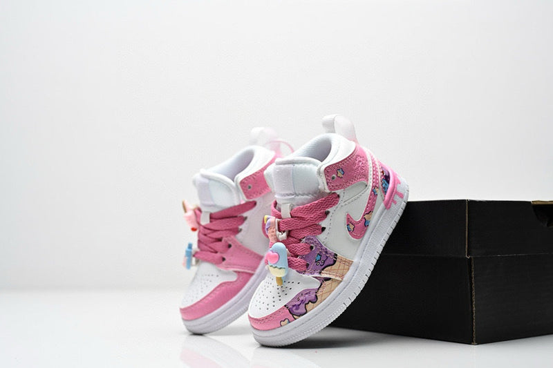 Air Jordan 1 Mid white and pink infantil