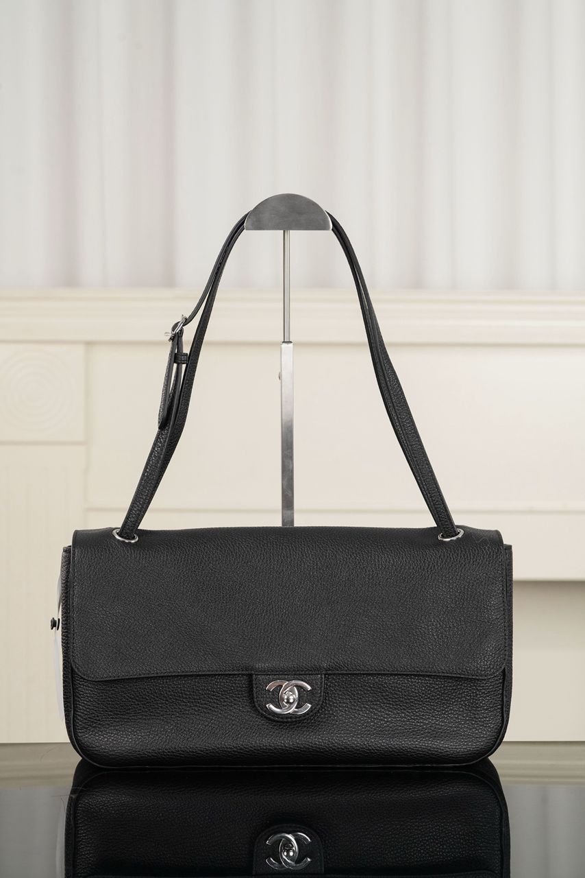 Chanel Maxi Souplissimo Flap Bag Black