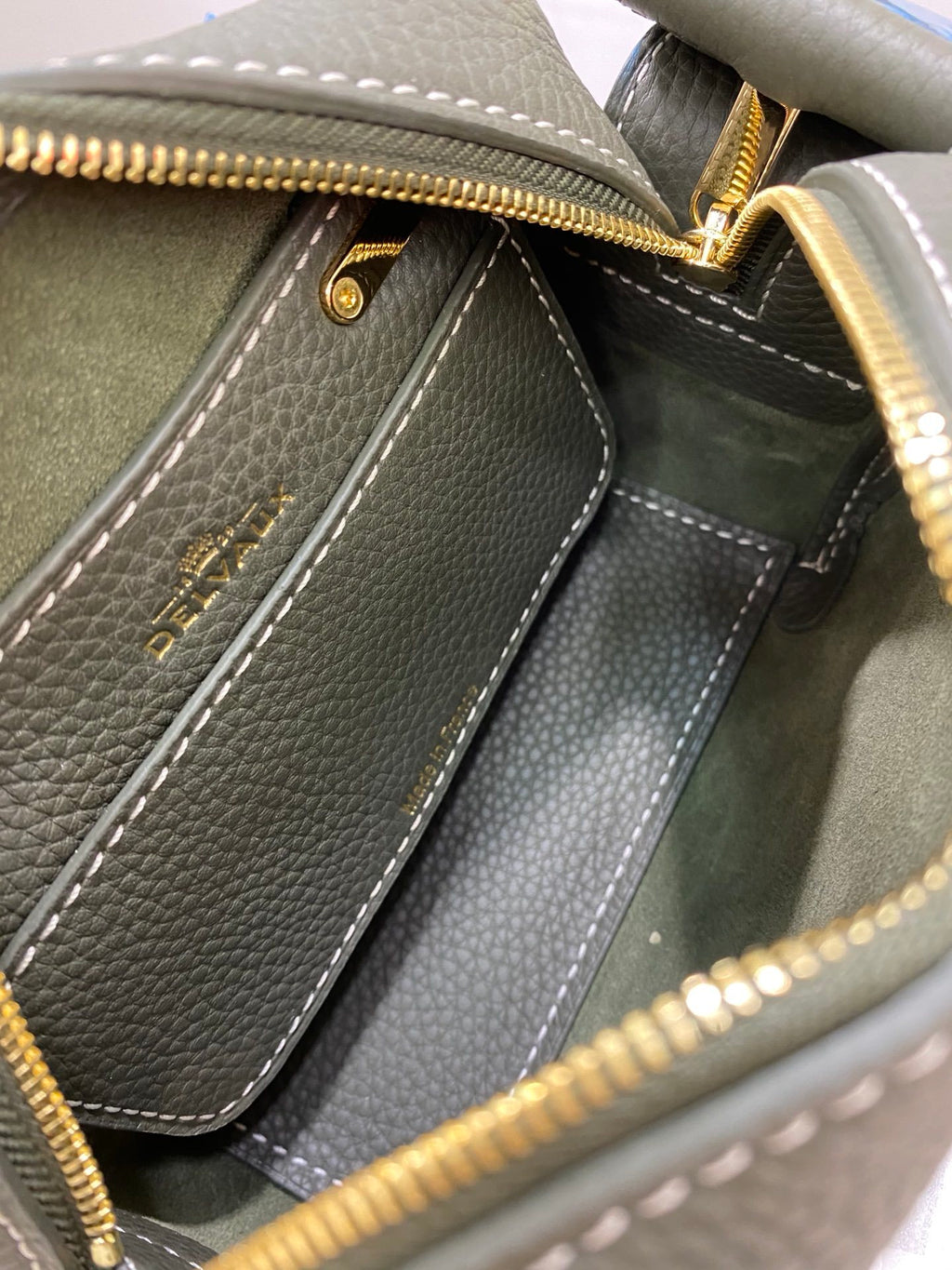 Delvaux Cool Box Nano Army Green