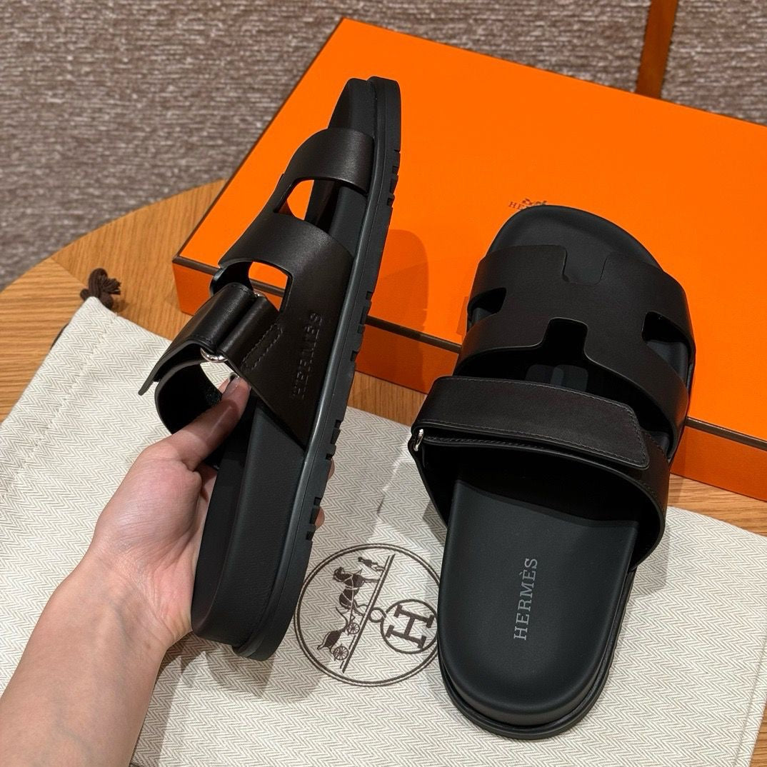 Hermes Chypre Sandal Noir Calfskin Leather (Pronta entrega)