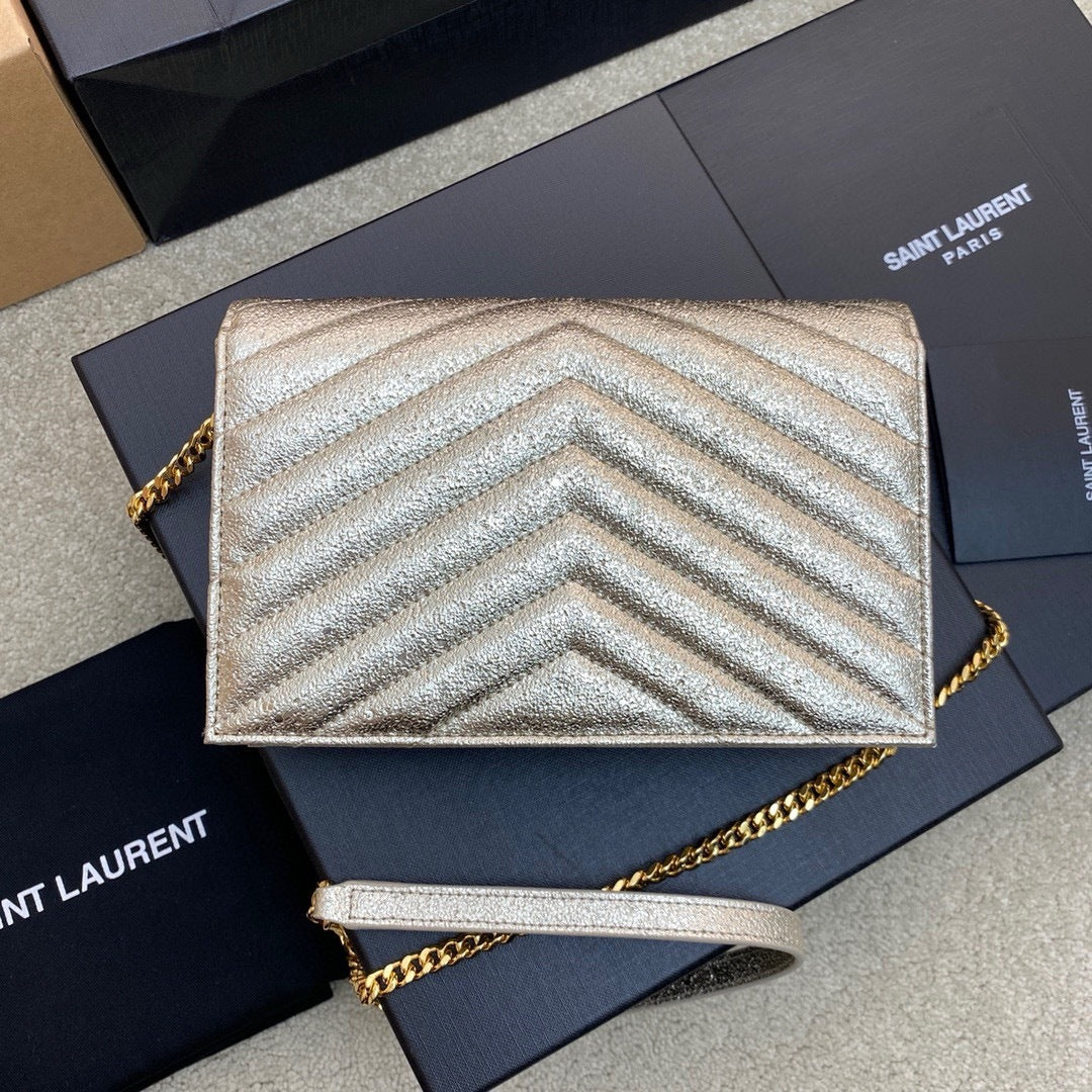 Saint Laurent Shoulder Bag Champagne Metalizado Ferragens Douradas