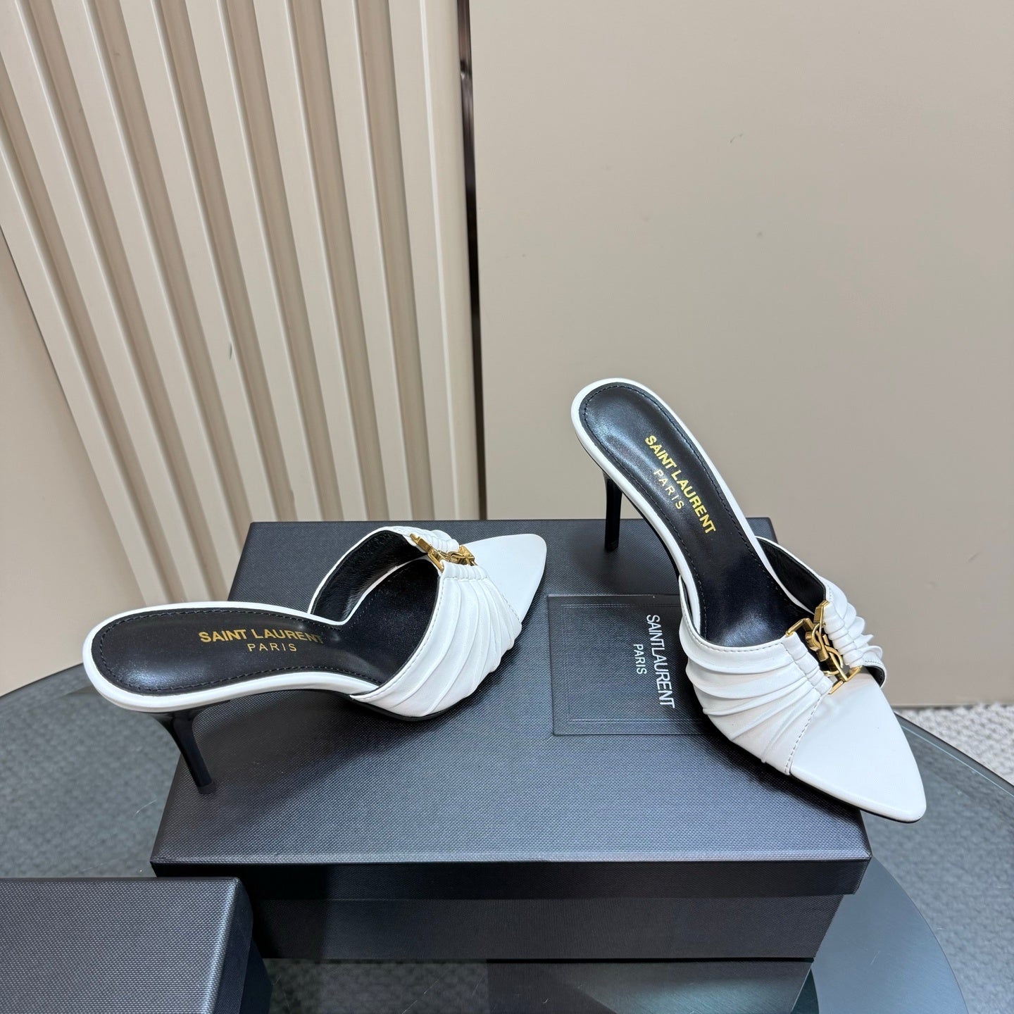 Saint Laurent Babylone Mules Bordeaux white