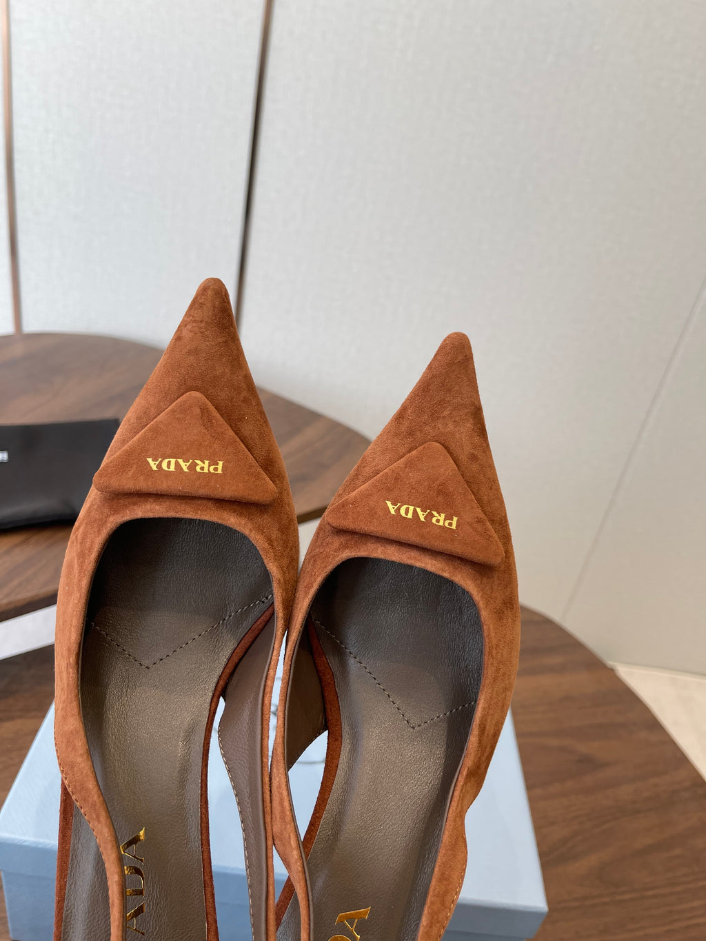 Prada Scarpin Slingback Pumps Suede Brown