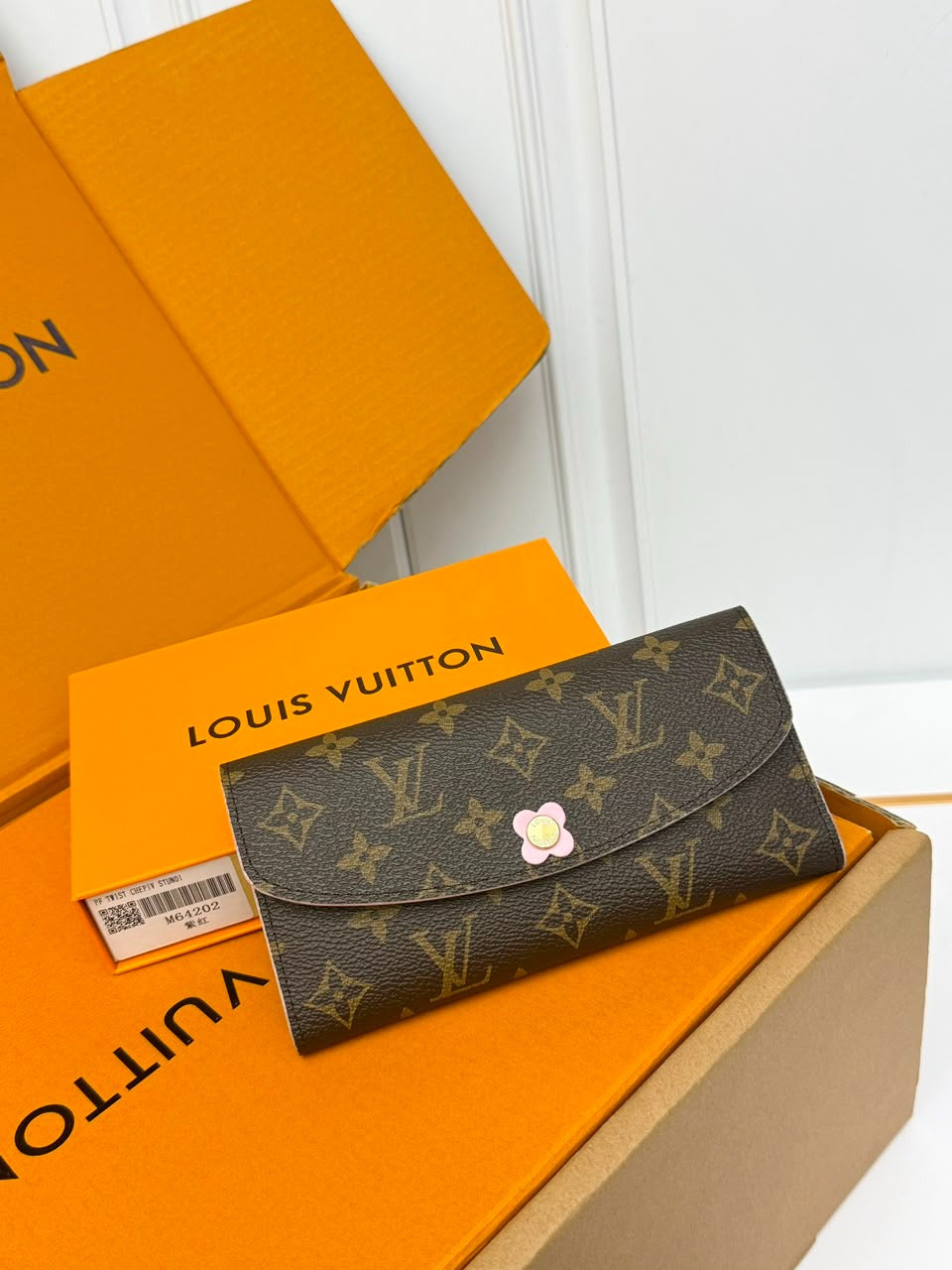 Louis Vuitton Emilie Wallet Monogram Flower