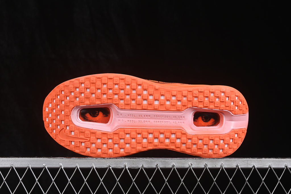 Nike Vomero Premium x Melitta Baumeister Total Orange Chalk .