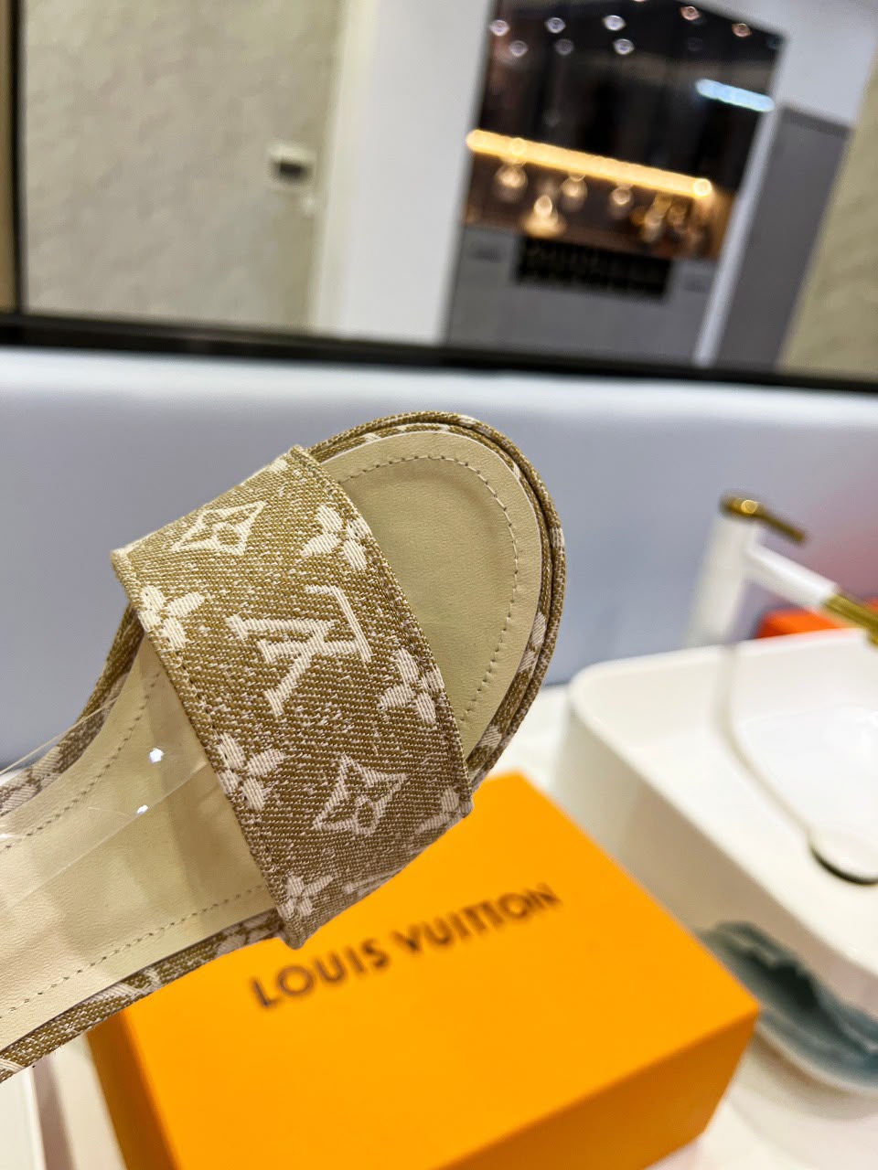 Sandália Louis Vuitton Flatform Maya platform