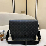 LV Messenger Explorer MM Shoulder Bag M40539
