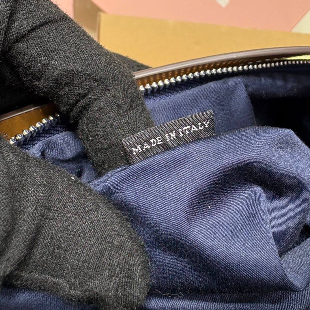 Miu Miu Mini Nécessaire Spirit em Crochê Multicolorido