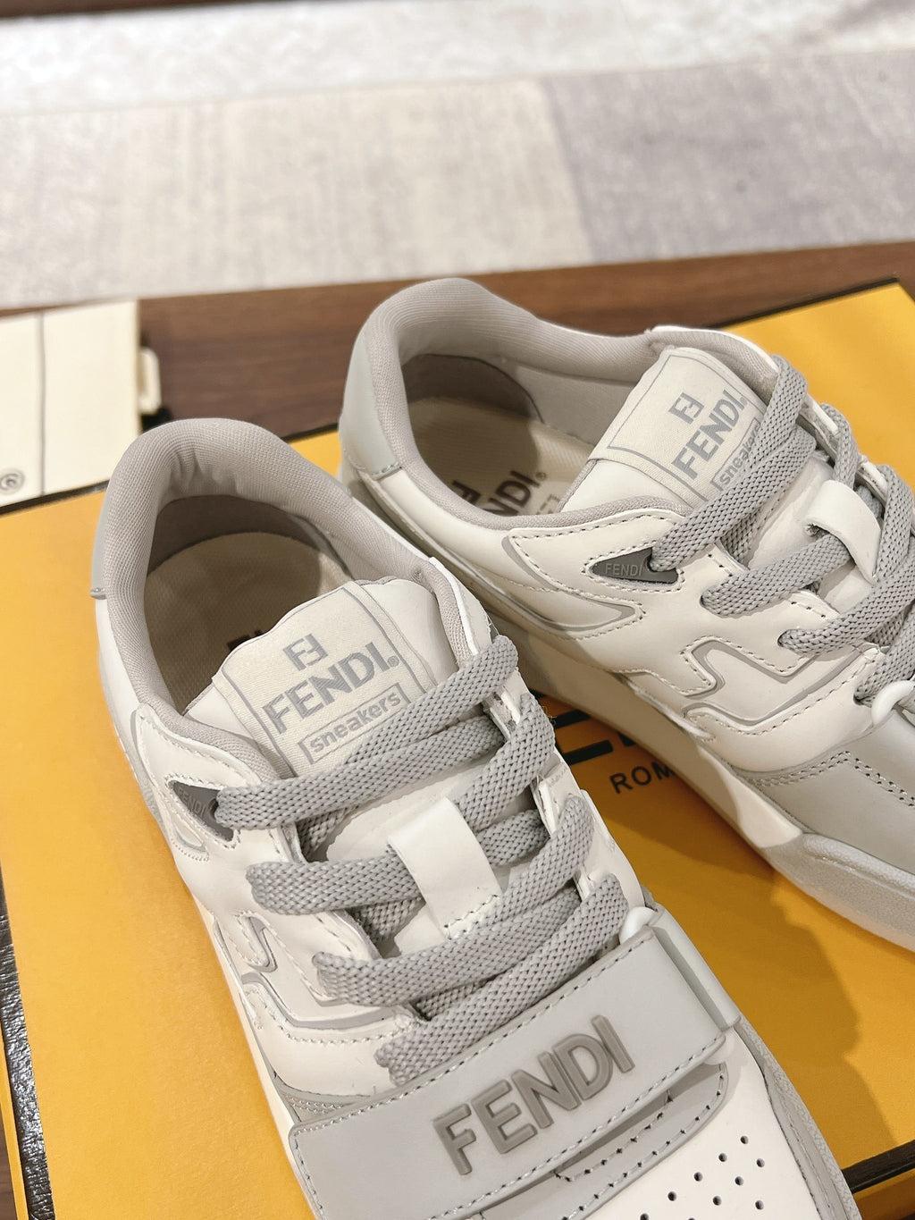 Fendi Wmns Match White Grey