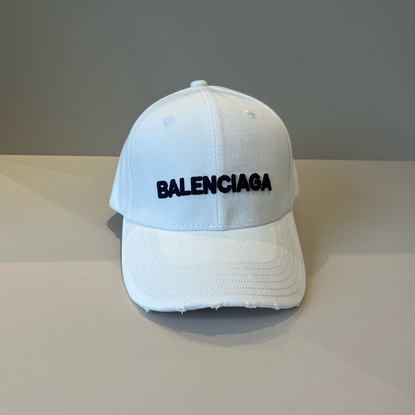 Boné Balenciaga white