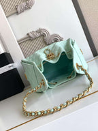 Bolsa Hobo  Chanel 25 Handbag Small