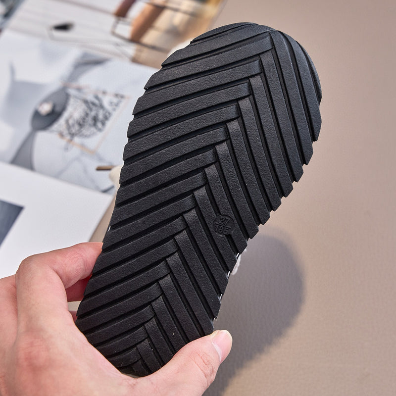 Nike valiant black infantil