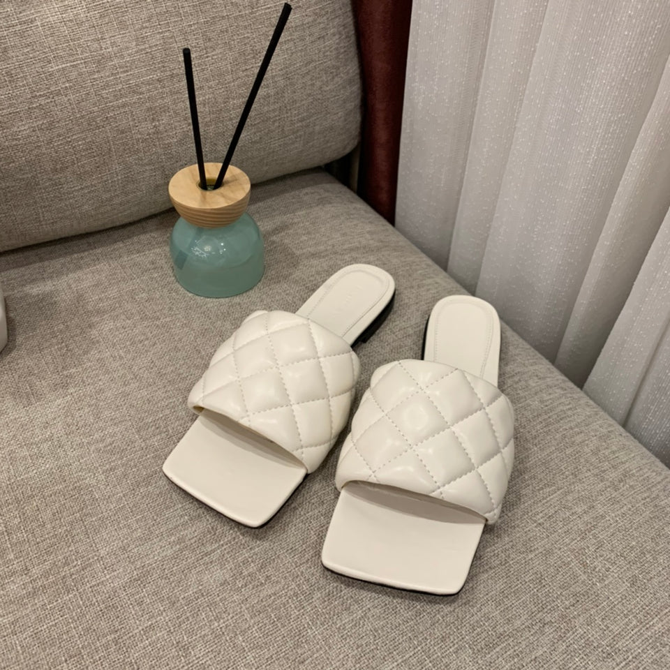 Sandália Bottega Veneta Padded Flat White (Pronta Entrega)