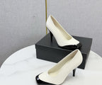 Chanel Square-Toe Cap-Toe Pumps in White. & Black Leather. Salto 9 cm.