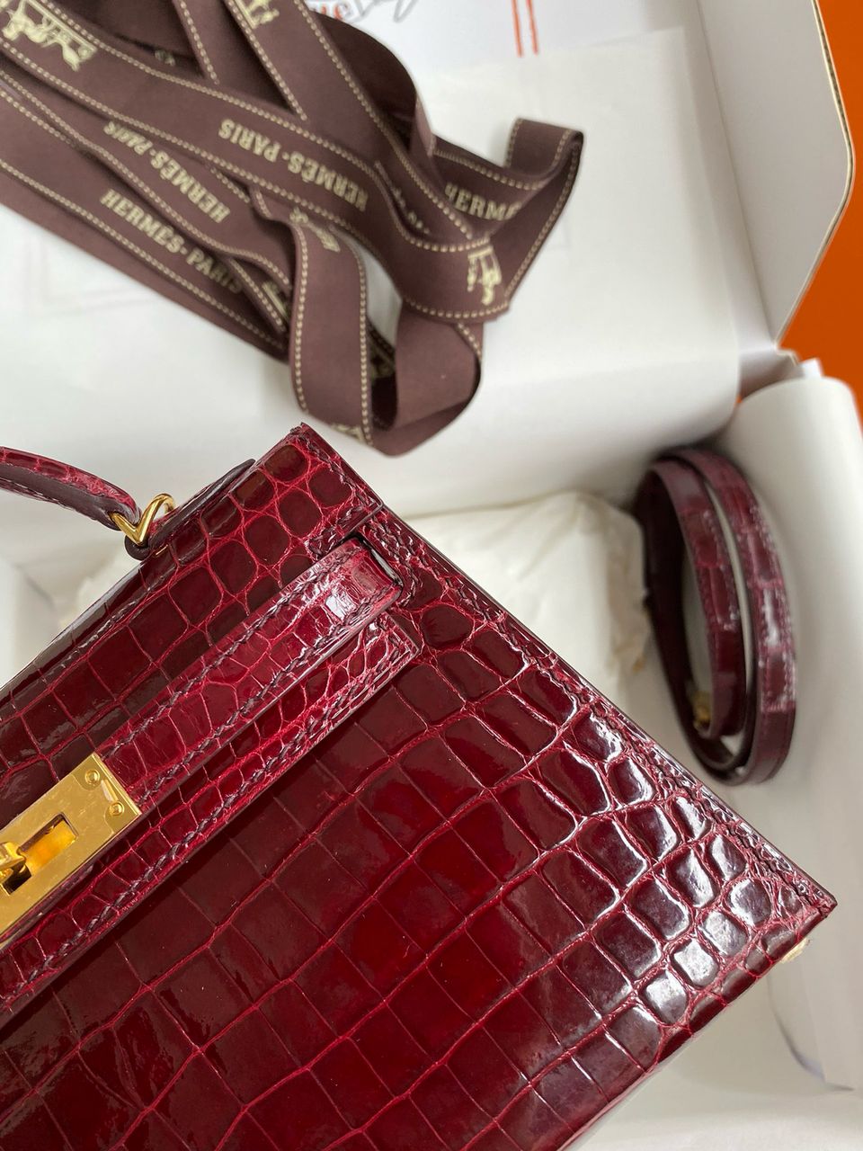 Hermes Burgundy Crocodile Gold Hardware Kelly Sellier