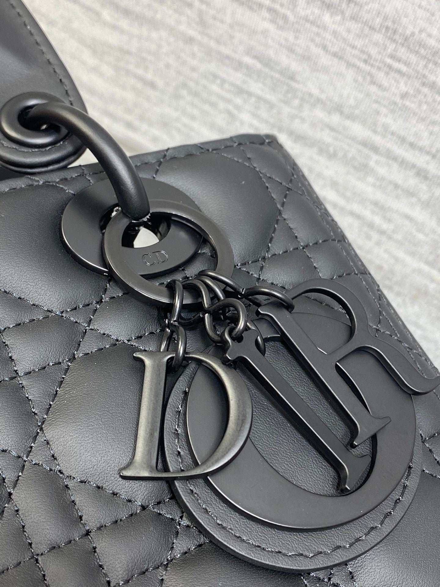 Dior Lady Dior Bag  Preto .