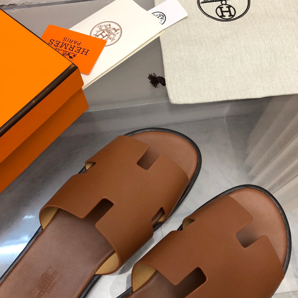 Hermes Izmir Sandal Gold Smooth Calfskin Leather.