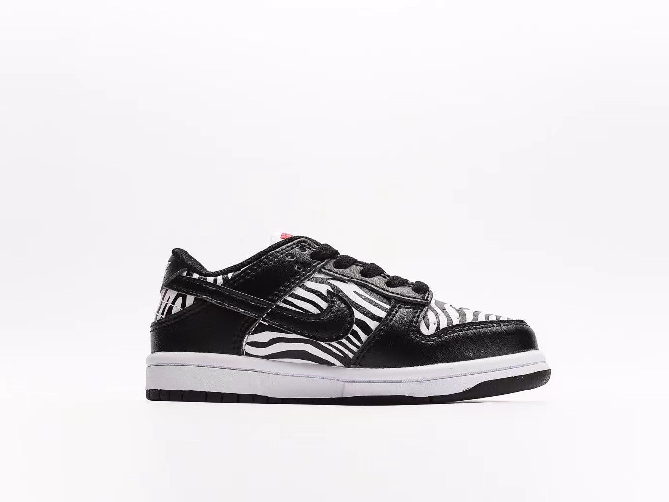 Quartersnacks x Nike SB Dunk Low Little Debbie's Zebra Cakes