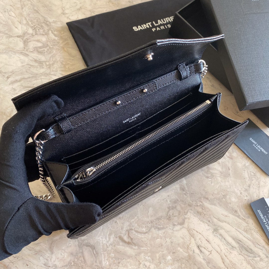 Saint Laurent Shoulder Bag Black Ferragens Douradas – Manfrim Store