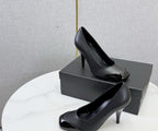 Chanel Square-Toe Cap-Toe Pumps in Black Leather. Salto 9 cm.