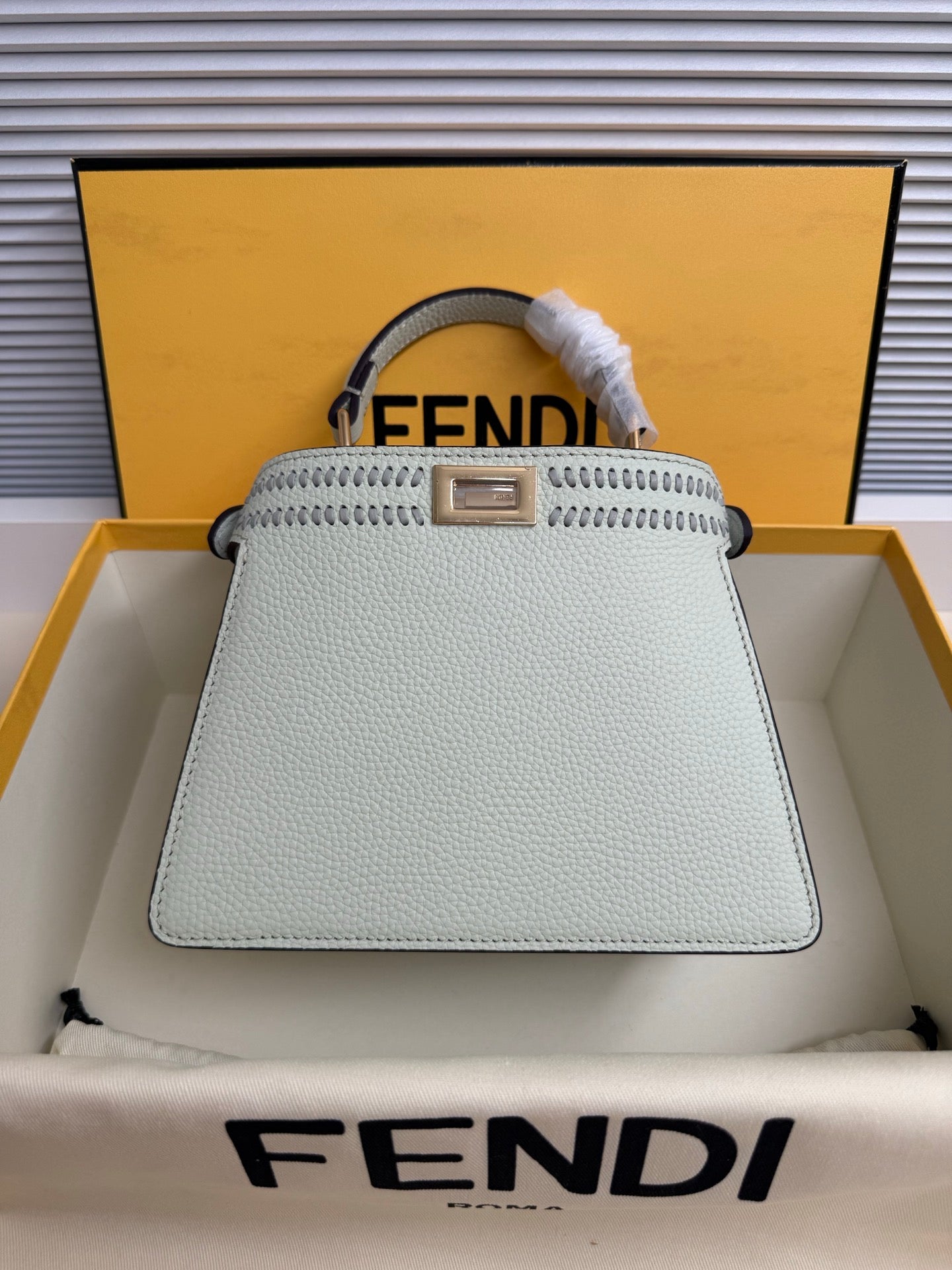 Fendi Peekaboo ISeeU FF Interlace