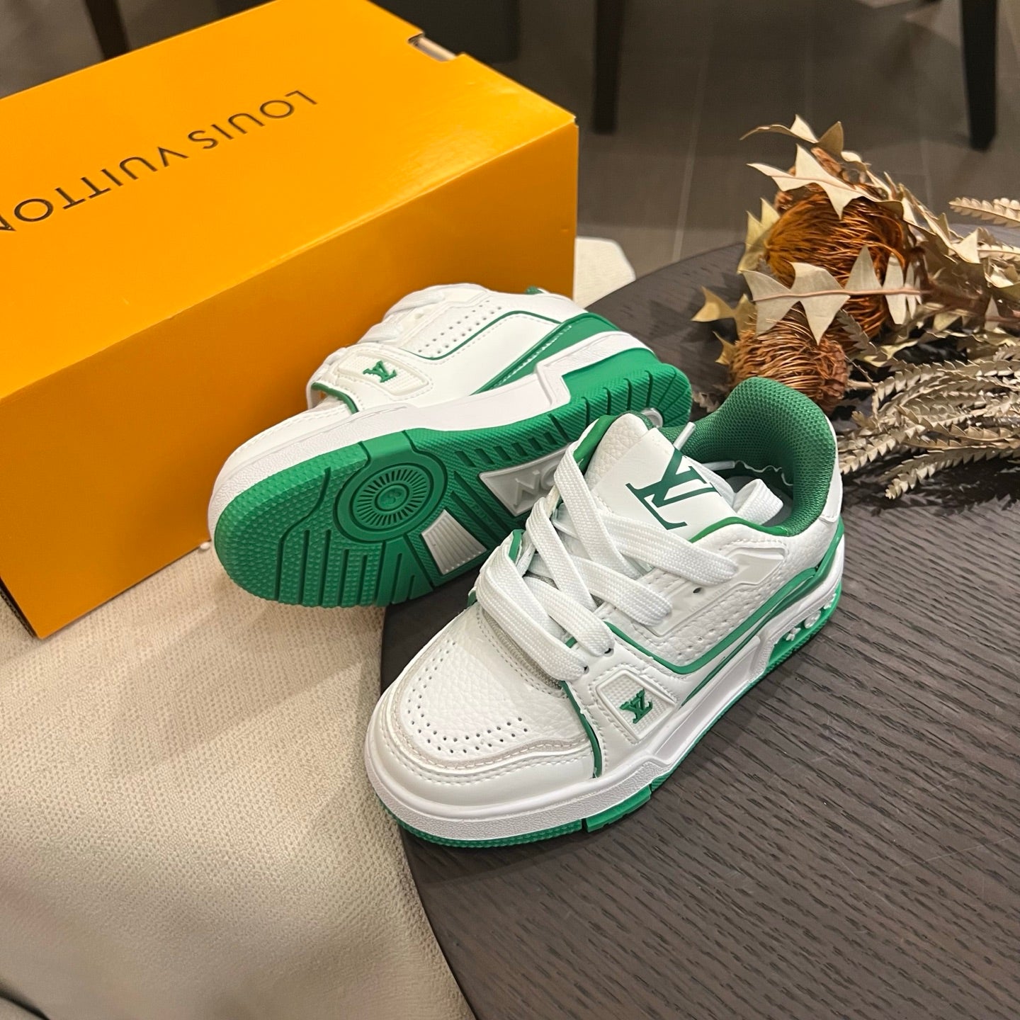 Trainer 54 LV  Green and White Infantil