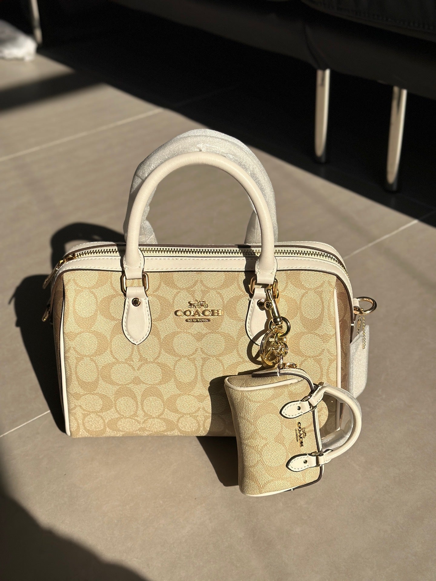 Coach Rowan Satchel Khaki / Off-White Signature Canvas