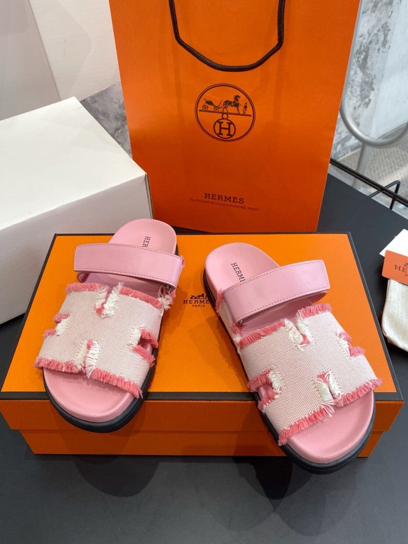 Hermes Chypre  Sandal Pink Leather