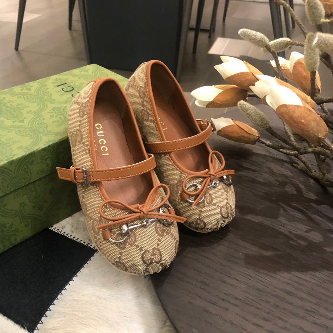 Sapatilha Gucci GG Canvas Marrom Infantil