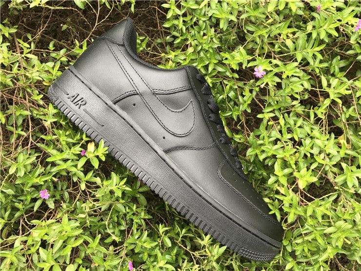 Nike Air Force 1 Black
