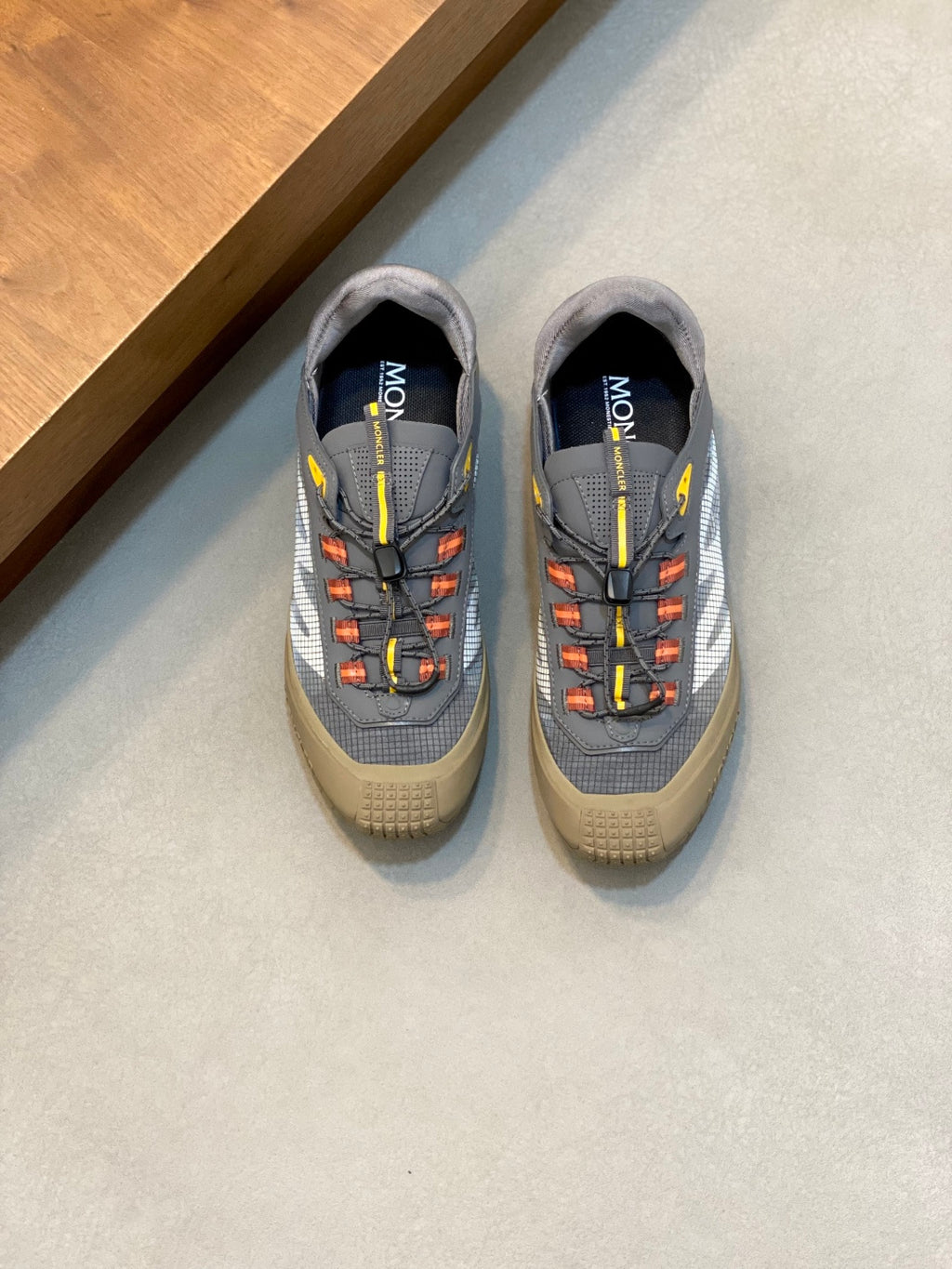 Tênis Moncler Trailgrip LP Grafite / Oliva