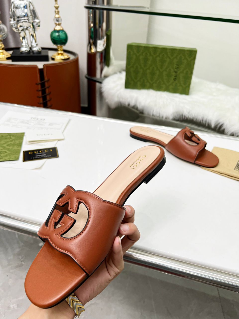 Gucci Sandália Interlocking G Caramelo