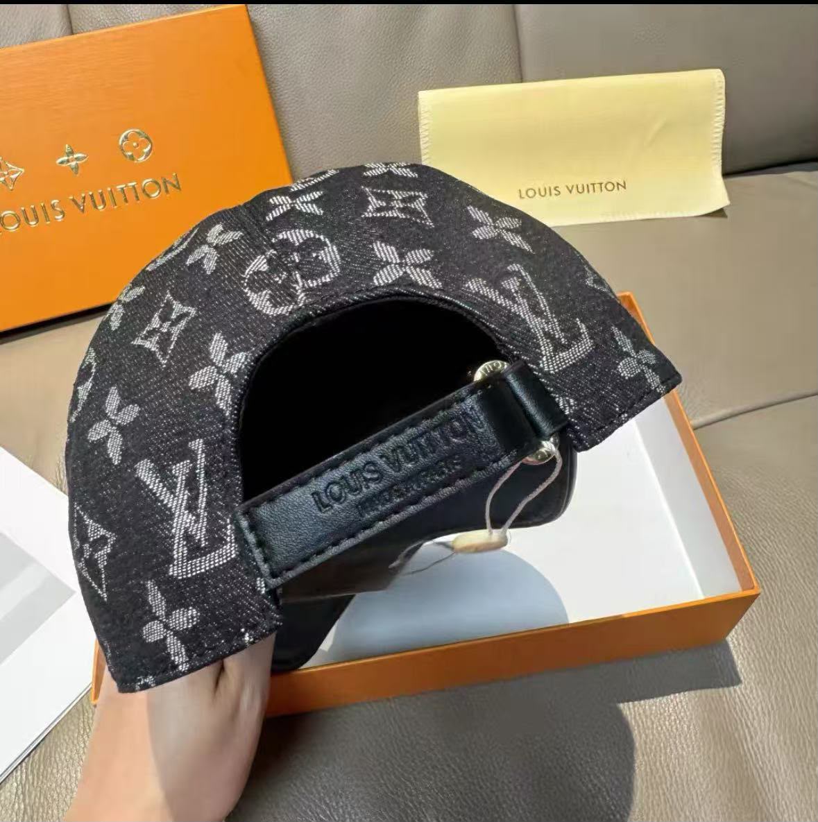 Louis Vuitton Monogram Carry On Baseball Cap