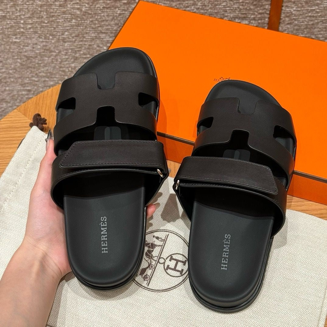 Hermes Chypre Sandal Noir Calfskin Leather (Pronta entrega)