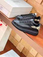 Alexander McQueen Oversized Sneaker .