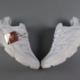 New Balance white infantil