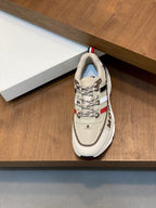 Tênis Moncler Leave No Trace Beje