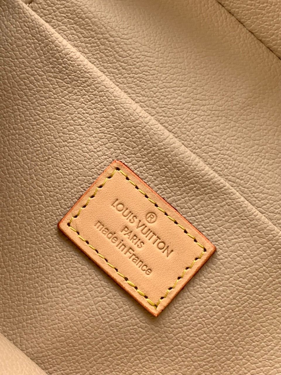 Necessaire Lv  Monogram Bag
