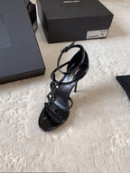Saint Laurent Cassandra Sandal Couro Envernizado