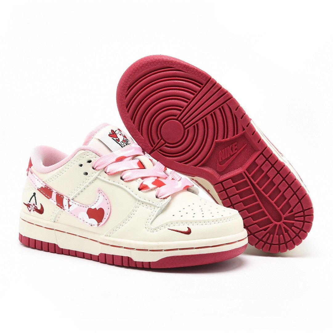 Nike SB Dunk Low Pro "Cherry Day / Valentine's Day Infantil