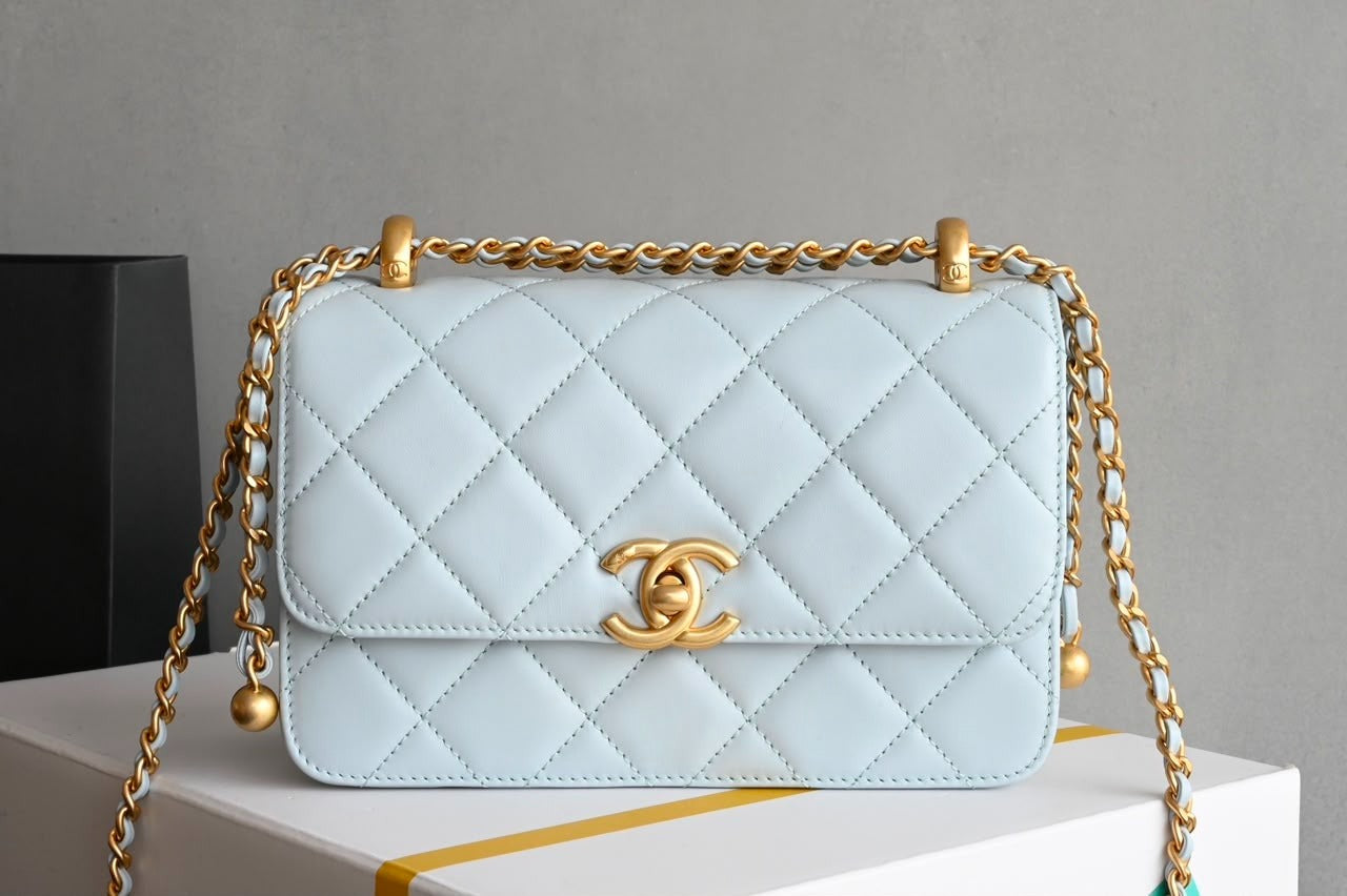 Chanel Mini Flap Bag com alça Pearl Crush