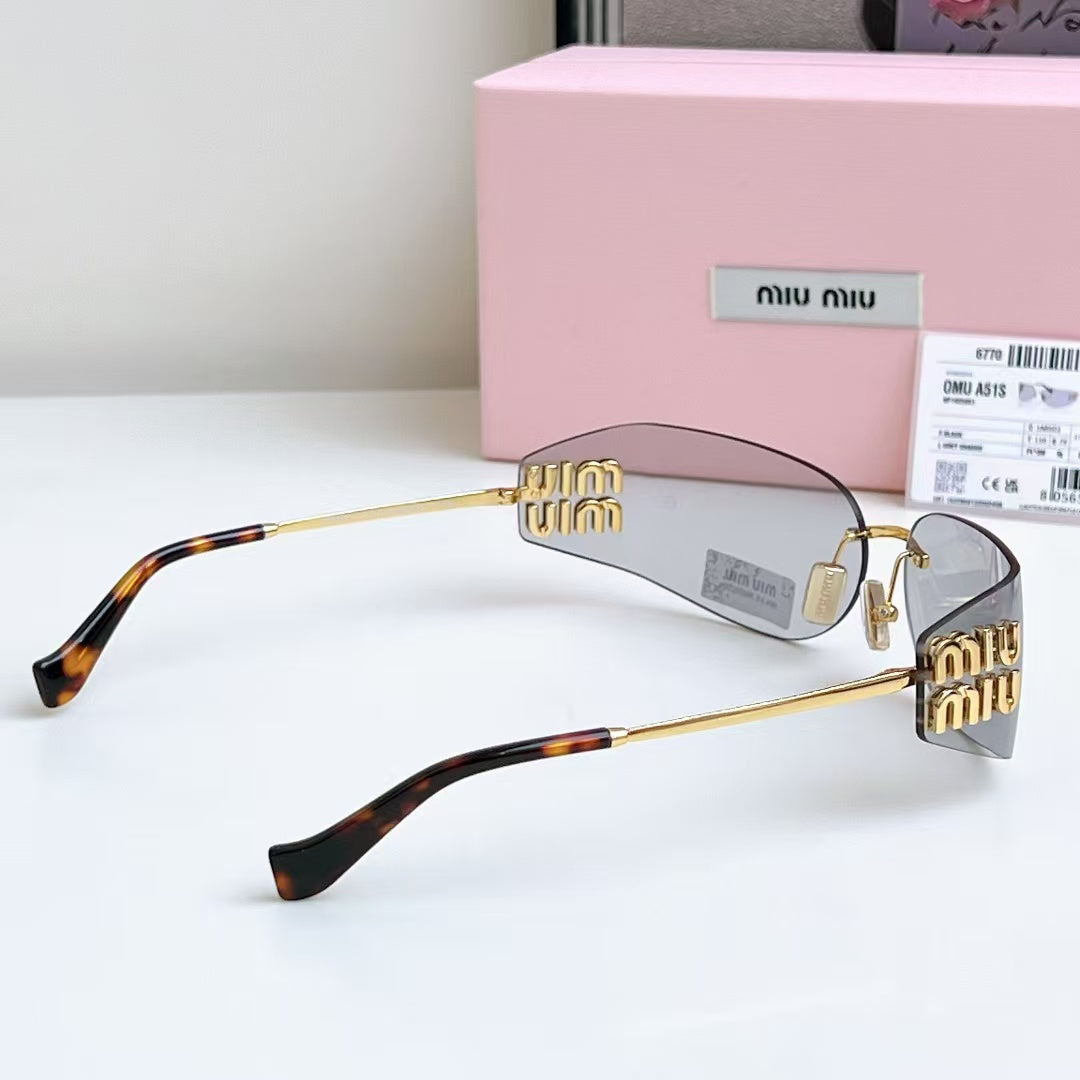 Óculos de sol Miu Miu Runway Gold Grey Lens .