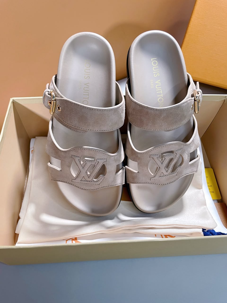 LV Isola Comfort Sandal