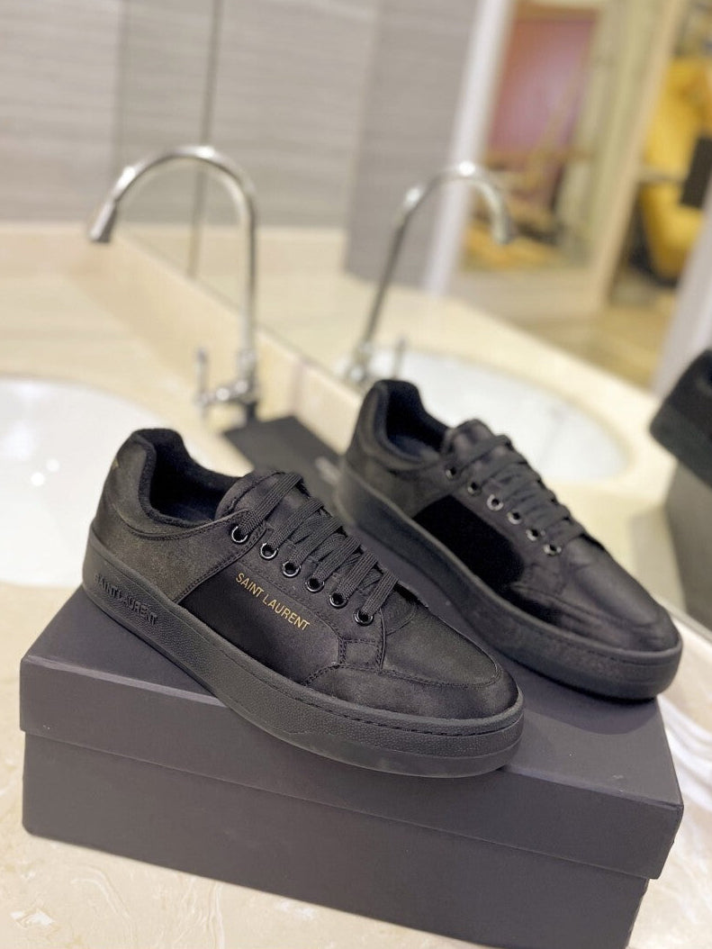 TÊNIS YVES SAINT LAURENT