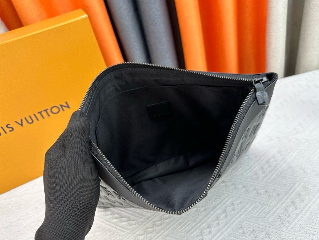 Clutch Louis Vuitton Monogram Black (Pronta Entrega)